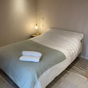 https://el-nido-self-catering-cabin-in-southbourne-5-mins-from-beach.bournemouth-hotels.org